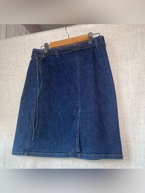 Ann Taylor Stretch Size 2 Blue Denim Belted A-Line Jean Mini Skirt
